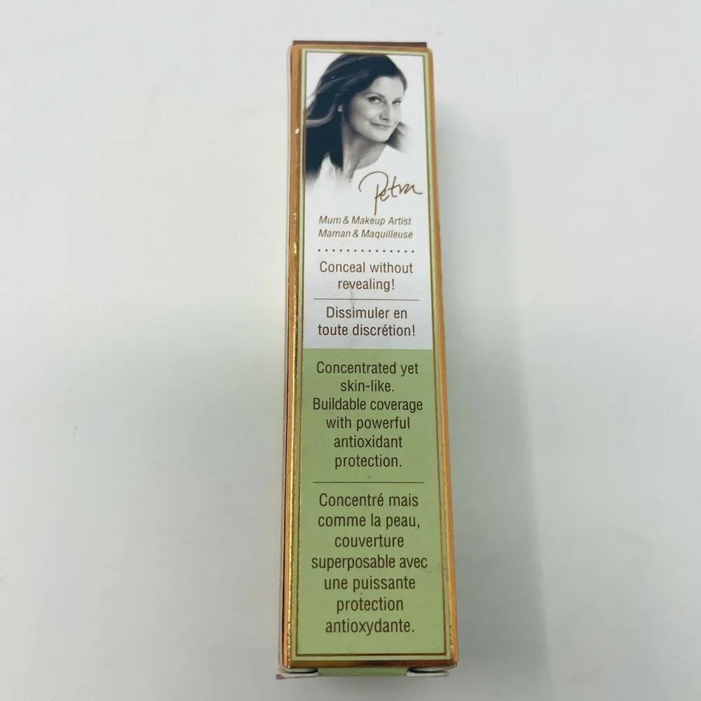 Pixi by Petra‎ Pat Away Concealing Base EXPRESSO Buildable Correction Fluid